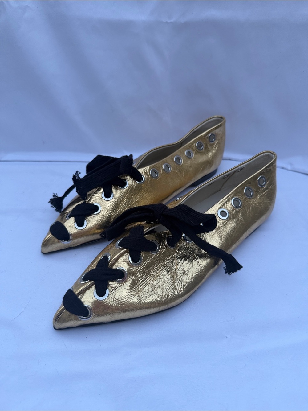 Metallic Gold Pointed Lace-Up Women’s Flats with Black Laces